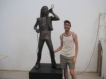 Lucas Ilhein and Statue of Bon Scott