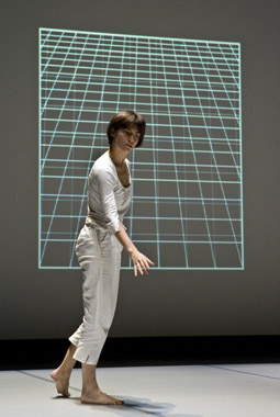  Elena Gianotti in Episodes of Flight, 2008 by Rosemary Butcher and Cathy Lane