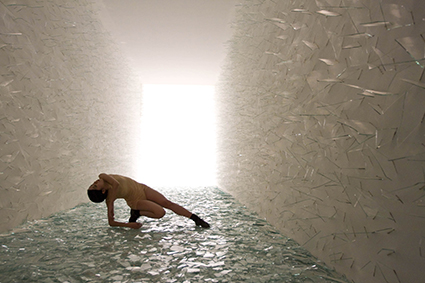 Rihoko Sato, Broken Lights, Saburo Teshigawara, multimedia installation